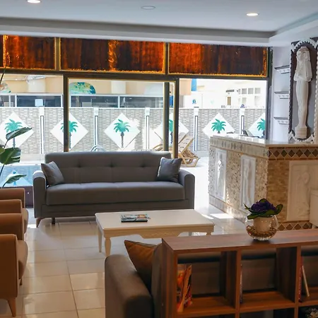 Anna Queen Hotel 3*