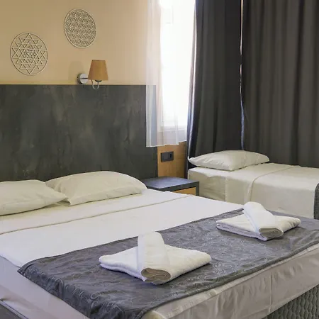 Hotell Anna Queen 3*