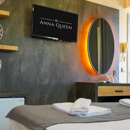 Hotel Anna Queen